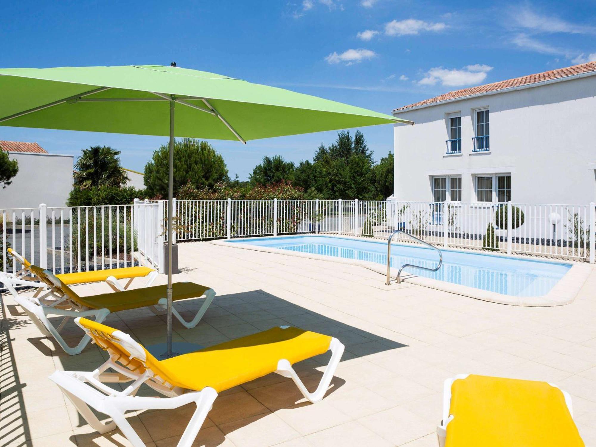 Готель Ibis Styles Marennes D'Oleron Екстер'єр фото