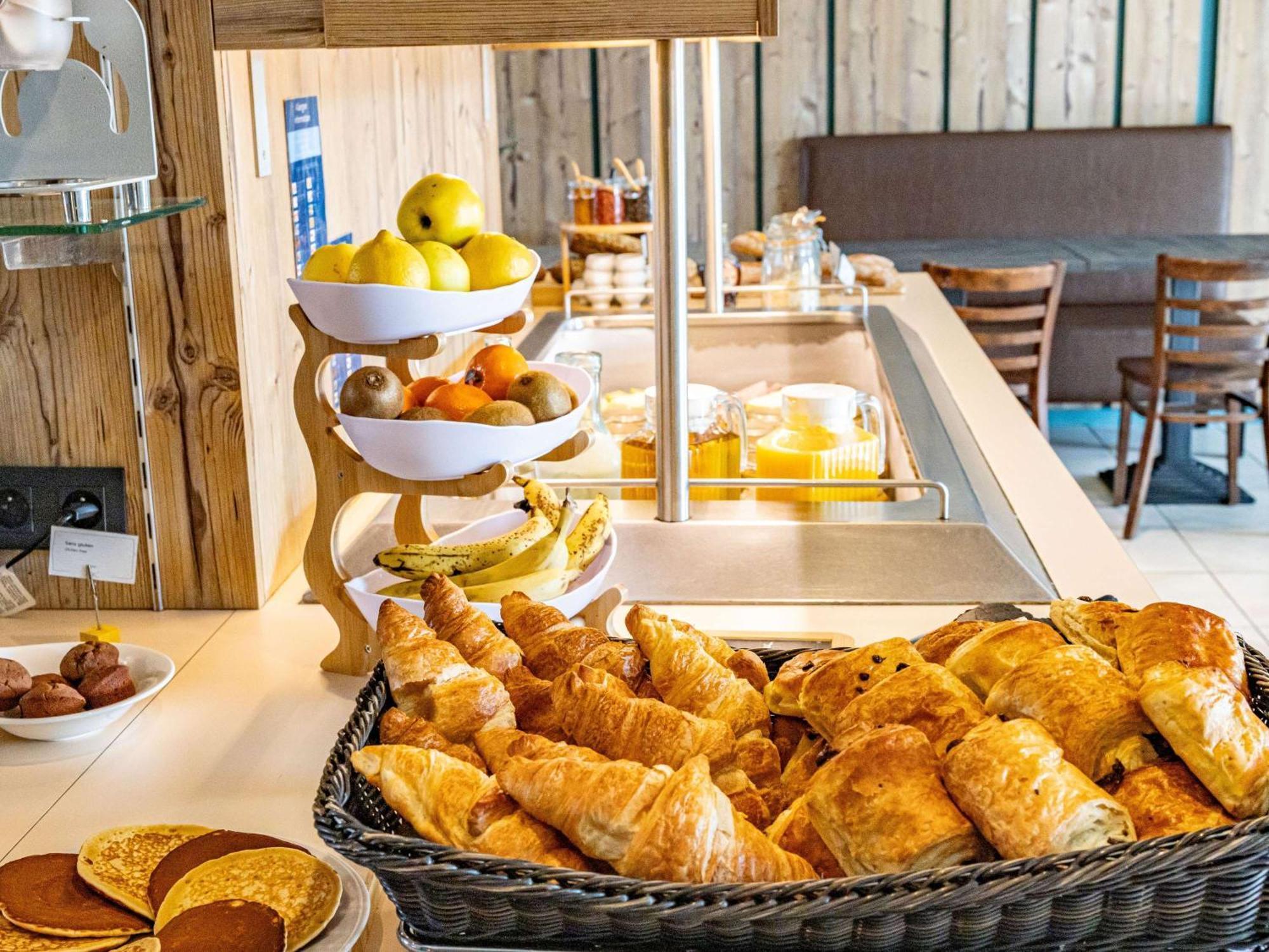 Готель Ibis Styles Marennes D'Oleron Екстер'єр фото